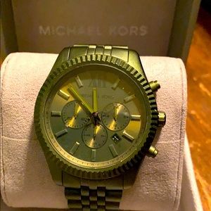 Michael Kohl’s green army watch new with box